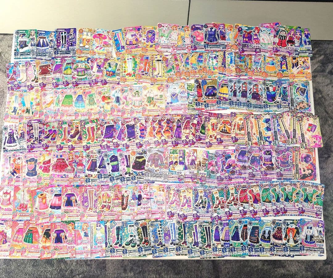 平成女子アイカツまとめ売り！アイカツカード＋Blu-raybox＆映画パンフ