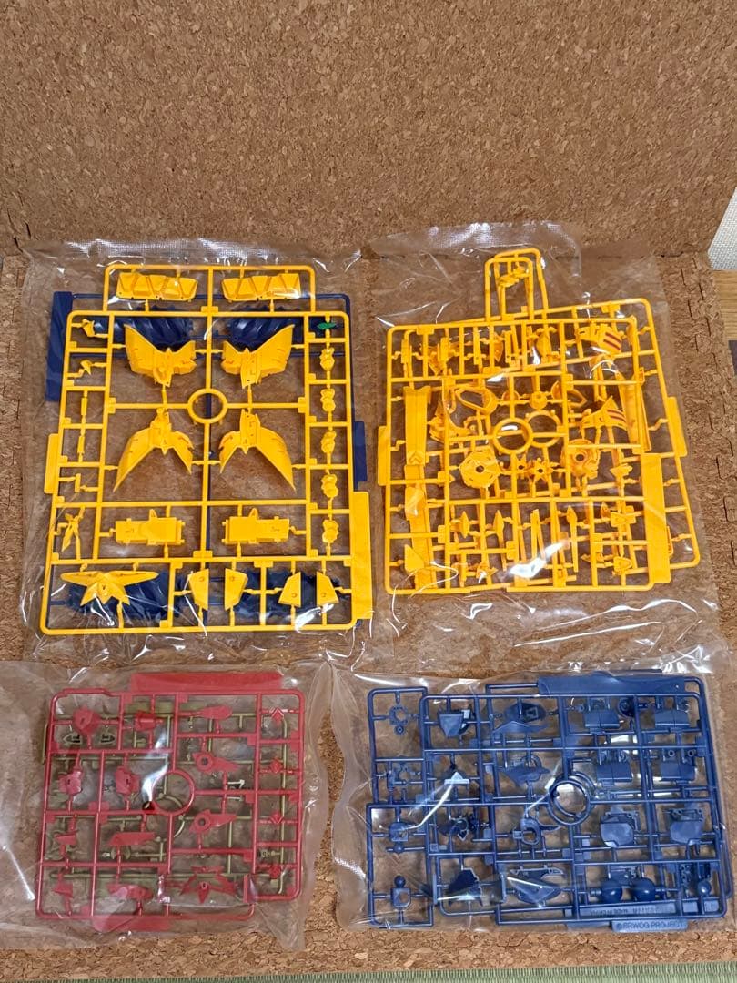 コトブキヤ グルンガスト参式 プラモデル スパロボ / スーパーロボット大戦