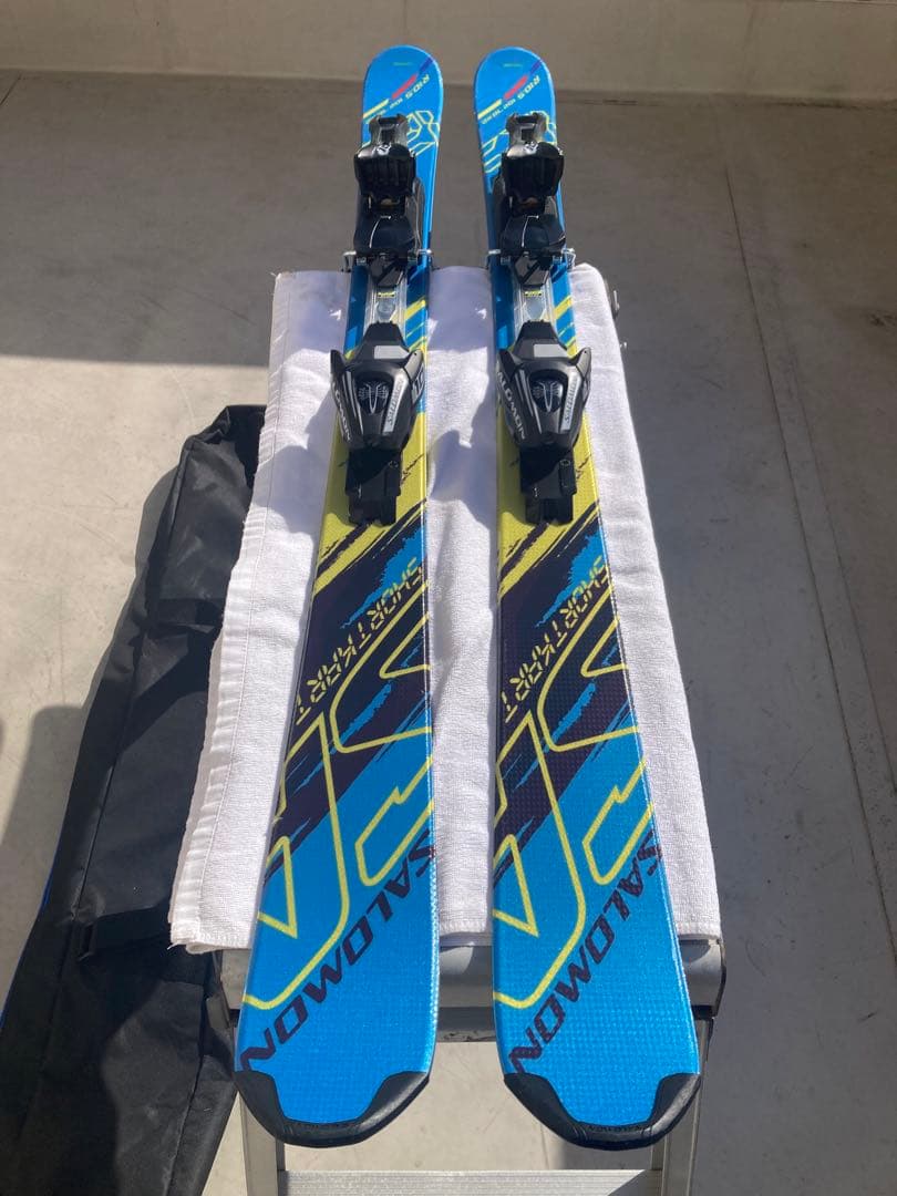 【美品】ショートスキー　SALOMON ショートカート125 バンド ケース付