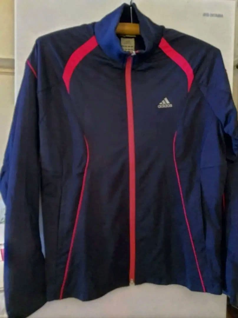 新品！アディダス〜レディースＵＶトレーニングウエア3点セット！