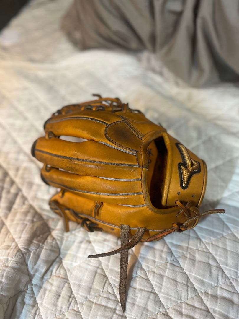 ミズノプロ　内野手用硬式グローブ　ビターオレンジ