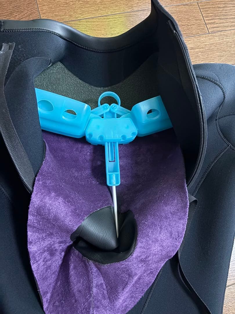 REVOレボリューション 高級素材セミドライ・フルスーツ【L〜XL相当】