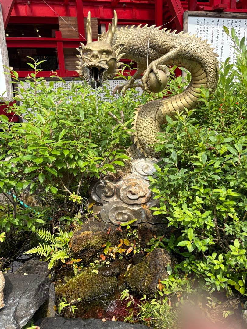 曰く付き 木製 老人像 彫刻 約26cm