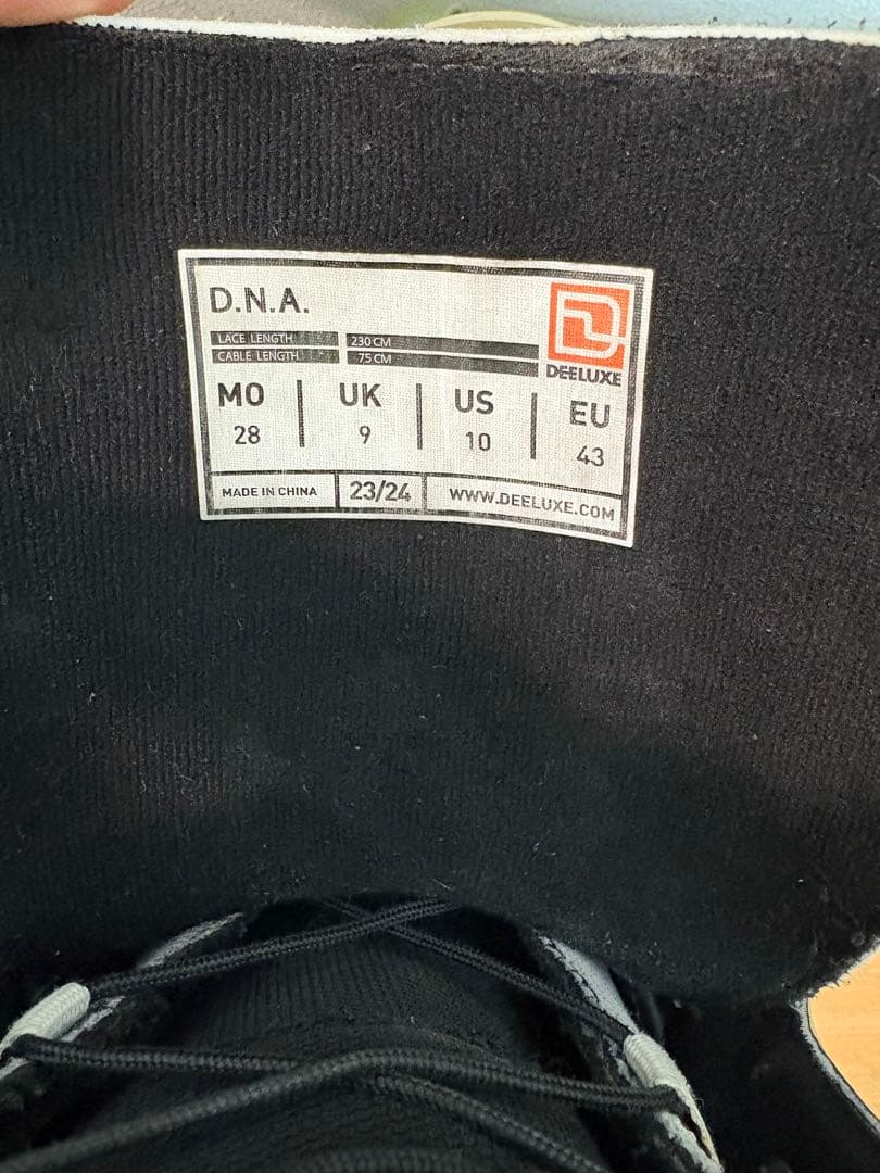 DEELUXE DNA 2023-2024年モデル