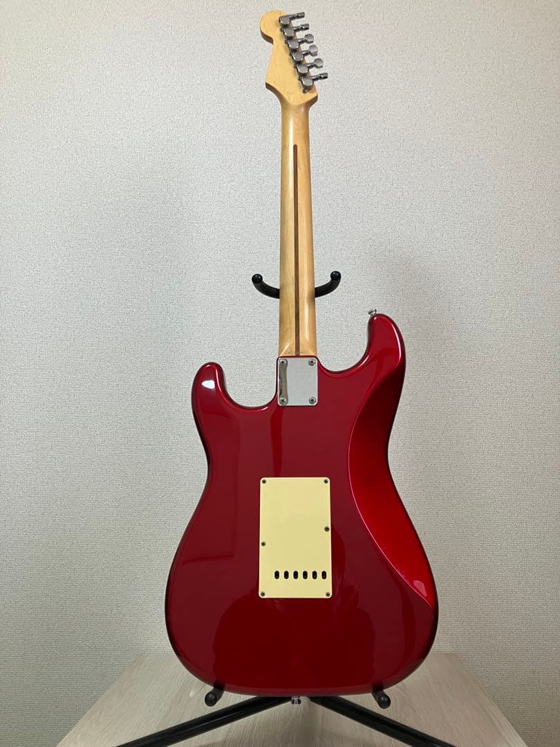 Fender エレキギターレッド ストラト