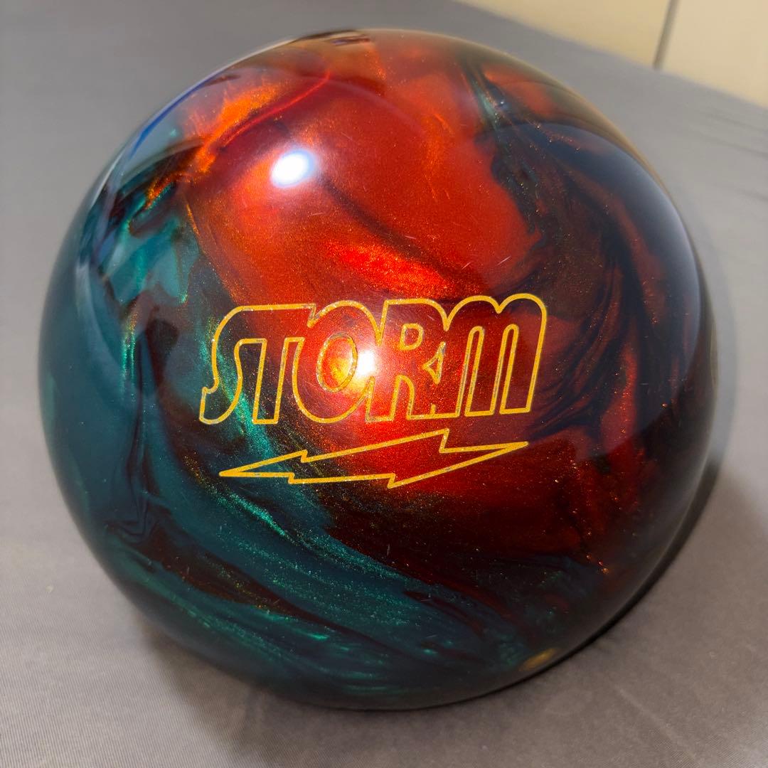 アブソリュートとゴーストロックのセット　ボウリング　ボール　中古