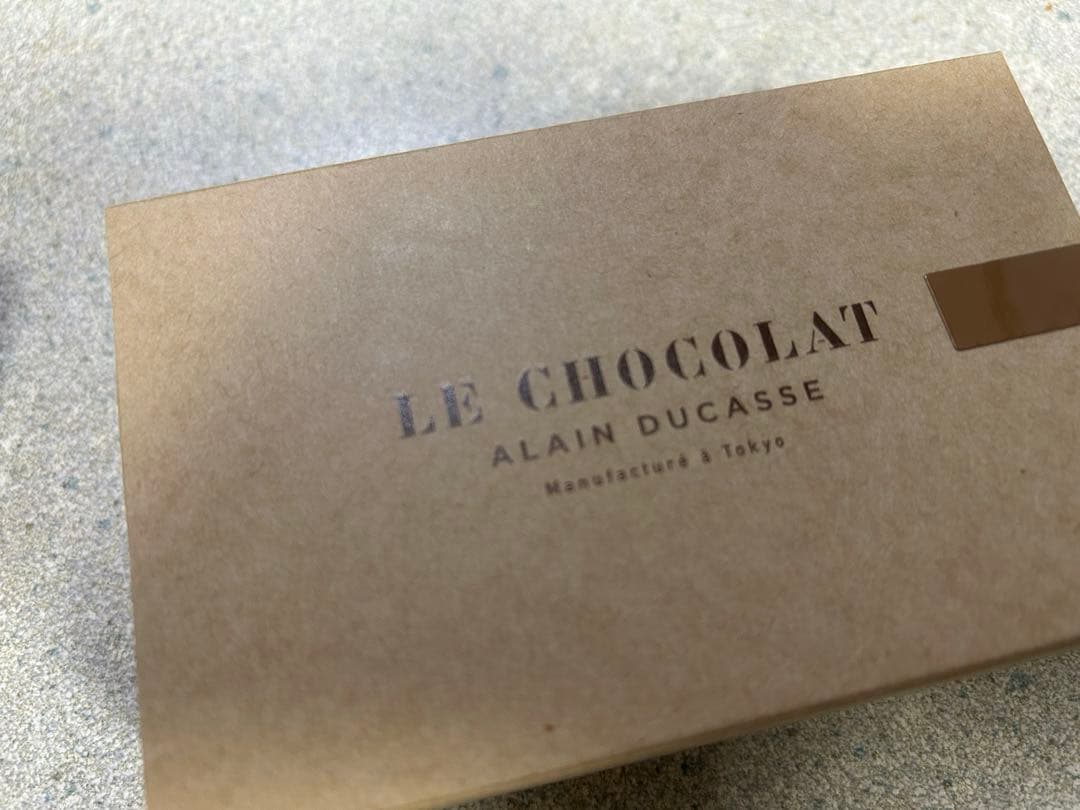 ヴィヴィアンウエストウッド　チョコレート　Vivienne Westwood