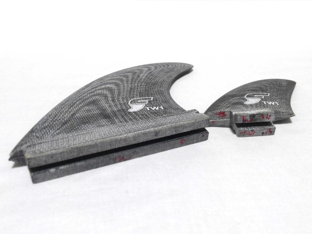 FUTURES フューチャー T1 ツイン ツインザー フィン セット グラス