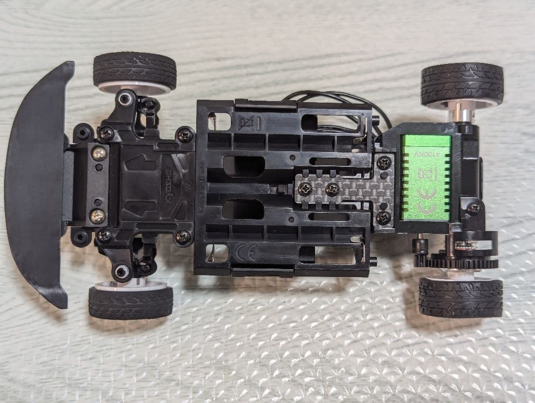 ミニッツ　mr-04 evo2シャーシ　glレーシング　フェラーリボディー