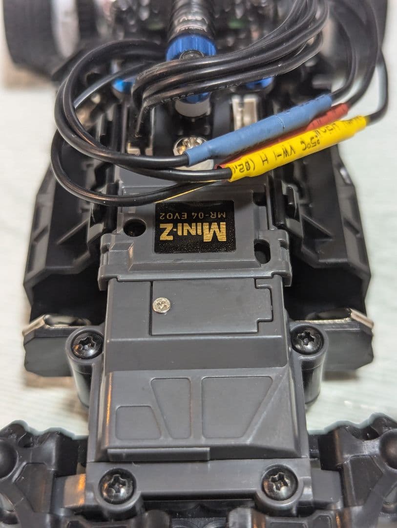 ミニッツ　mr-04 evo2シャーシ　glレーシング　フェラーリボディー