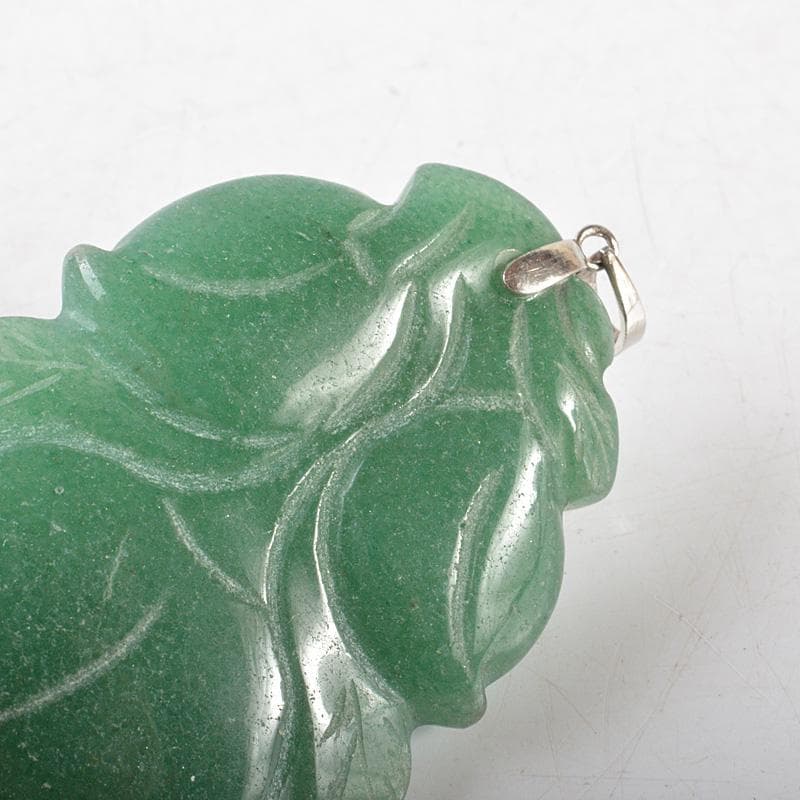 中国　玉石翡翠玉彫刻　ペンダントトップ　根付　リング　3点　V　R6113