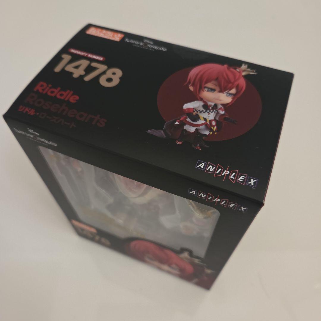 ツイステ　ねんどろいど　リドル　ツイステッドワンダーランド　フィギュア