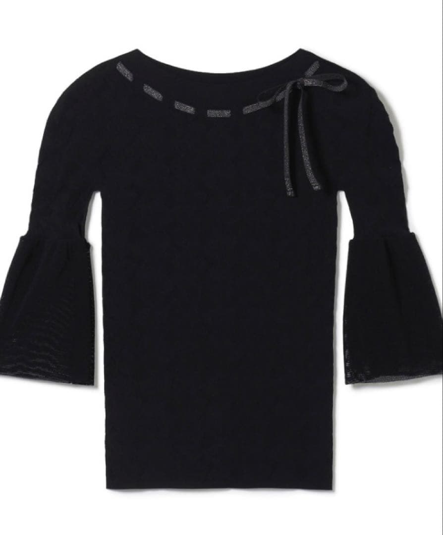 ノーソーイングニット　フレアスリーブニット　ブラック