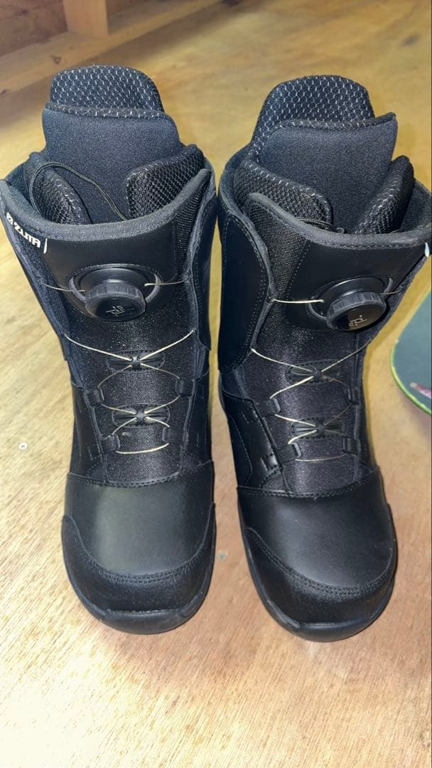 ZUMA ボアシステム付きスノーボードブーツ ブラック