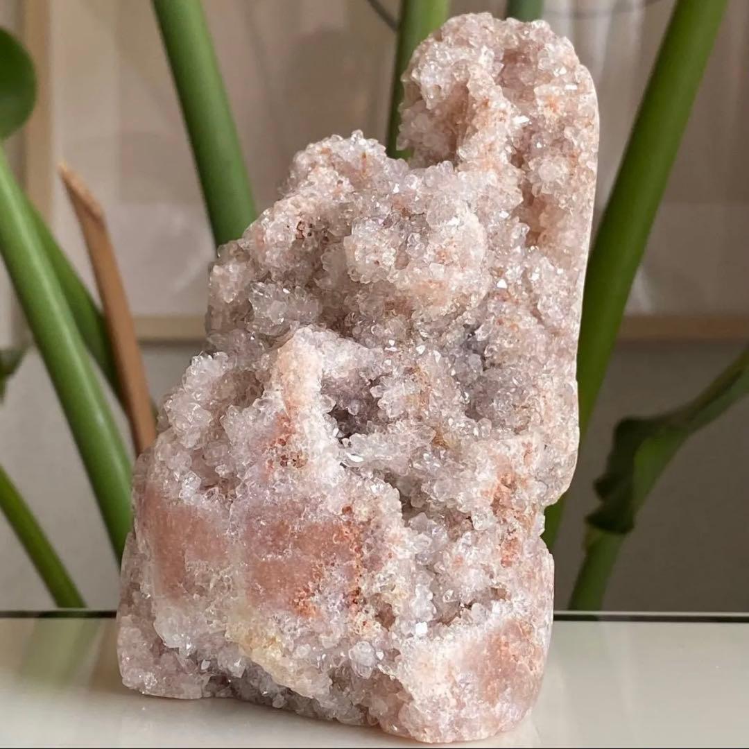 【 キラキラ ドゥルージー ピンクアメジスト 原石 約660g ドーム 】