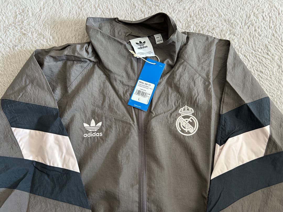 adidas レアル・マドリード ウィンドブレーカー グレー