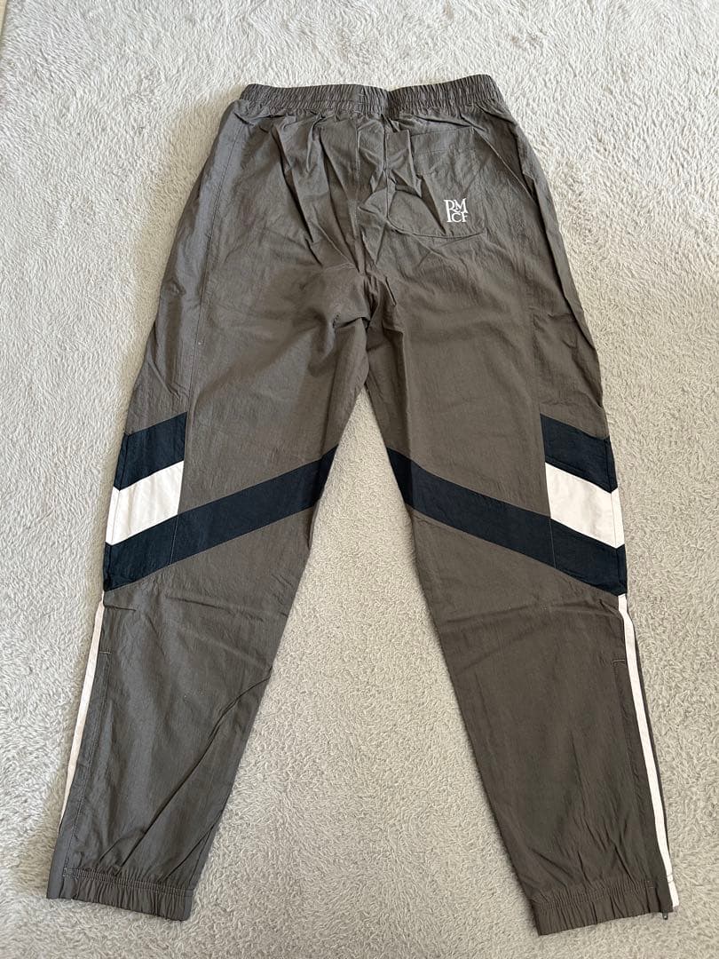 adidas レアル・マドリード ウィンドブレーカー グレー