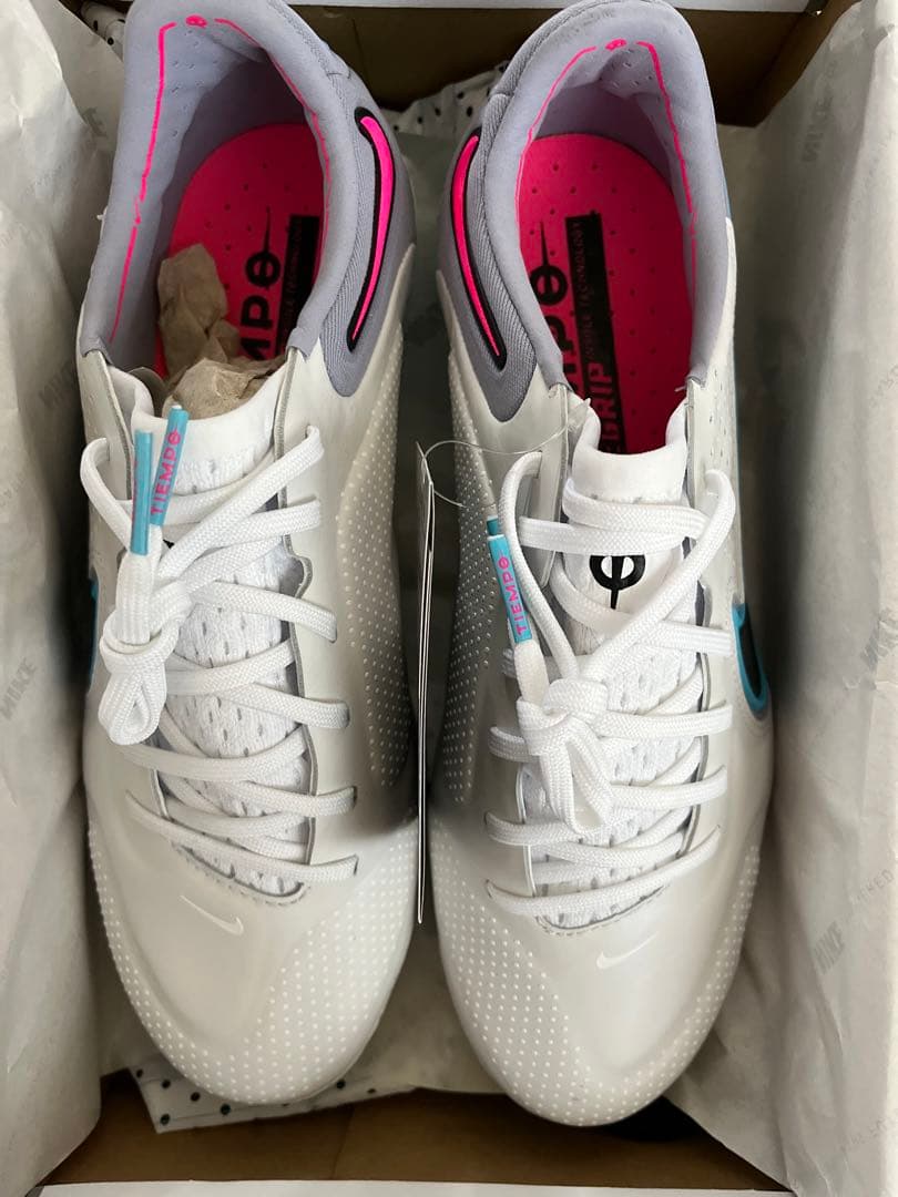 ティエンポ レジェンド 9 エリート FG(24センチ)