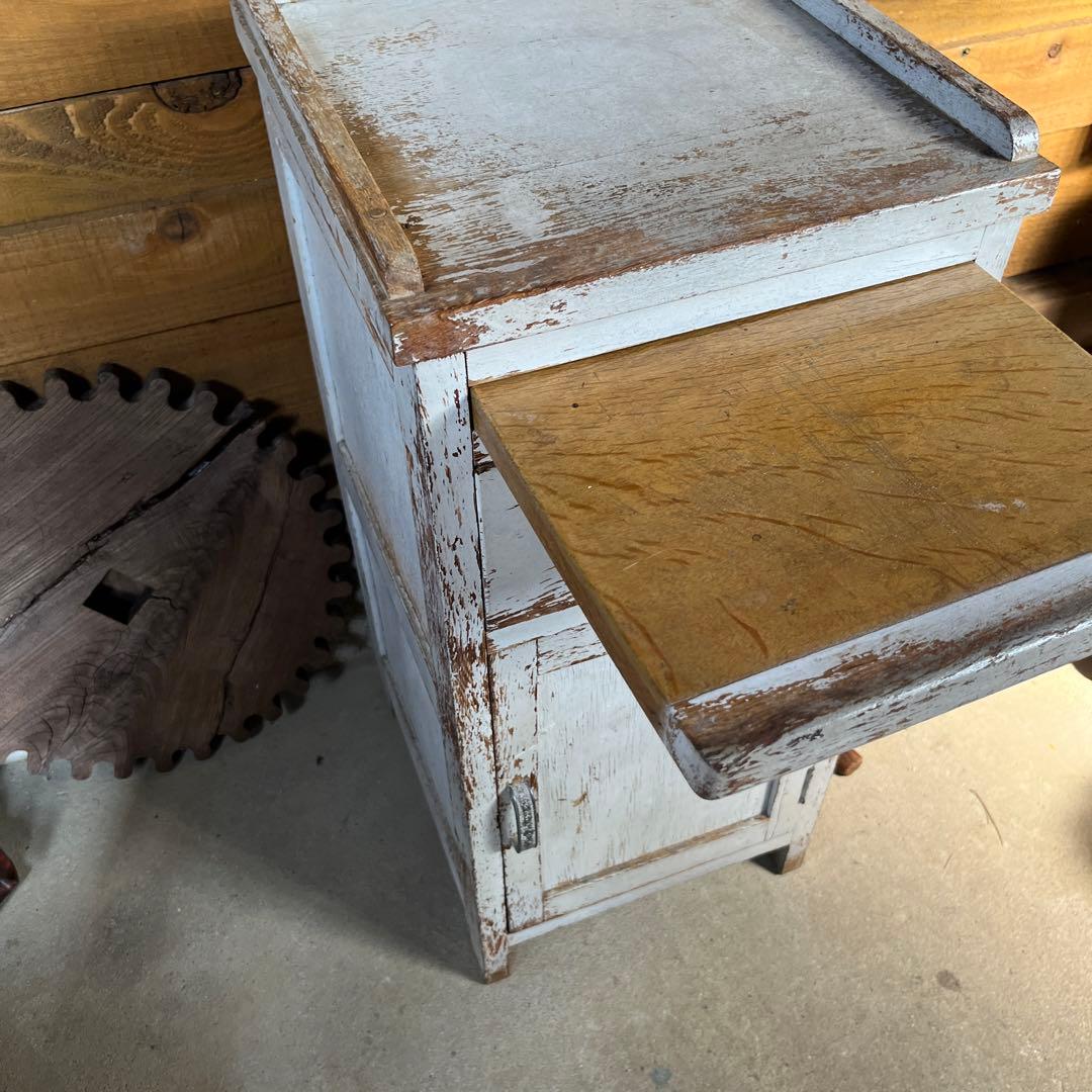 アンティークシャビーな棚台