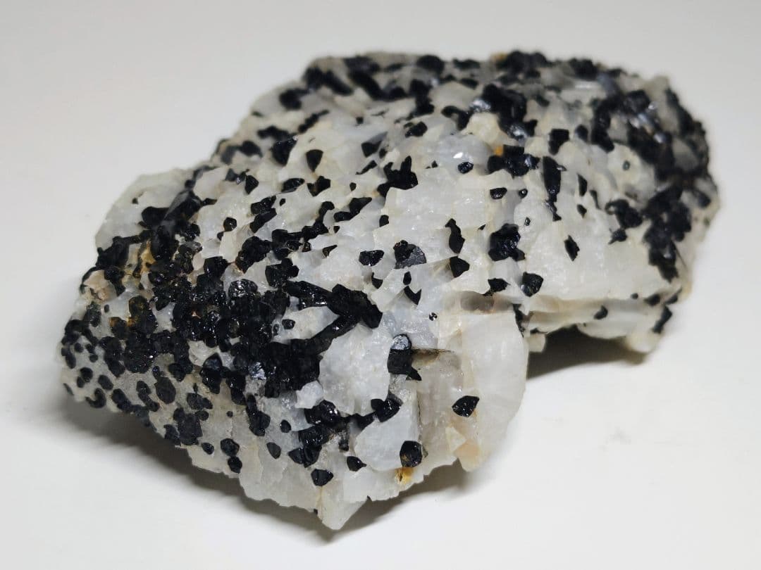 トルマリン 469g クォーツ 水晶 原石 鑑賞石 自然石 誕生石 鉱物 水石