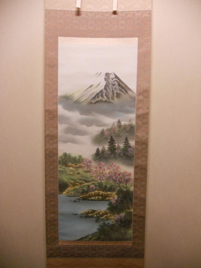 掛け軸 万峰 作 春山水 絹本 希少 軸装 茶道具 掛軸 美品 です。