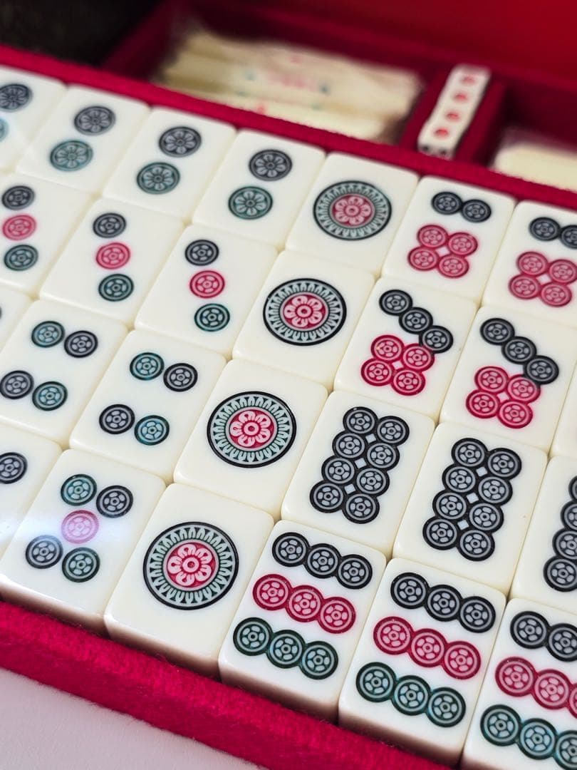 完全未使用•昭和レトロ 高級 麻雀牌 ★5段収納BOX付き★