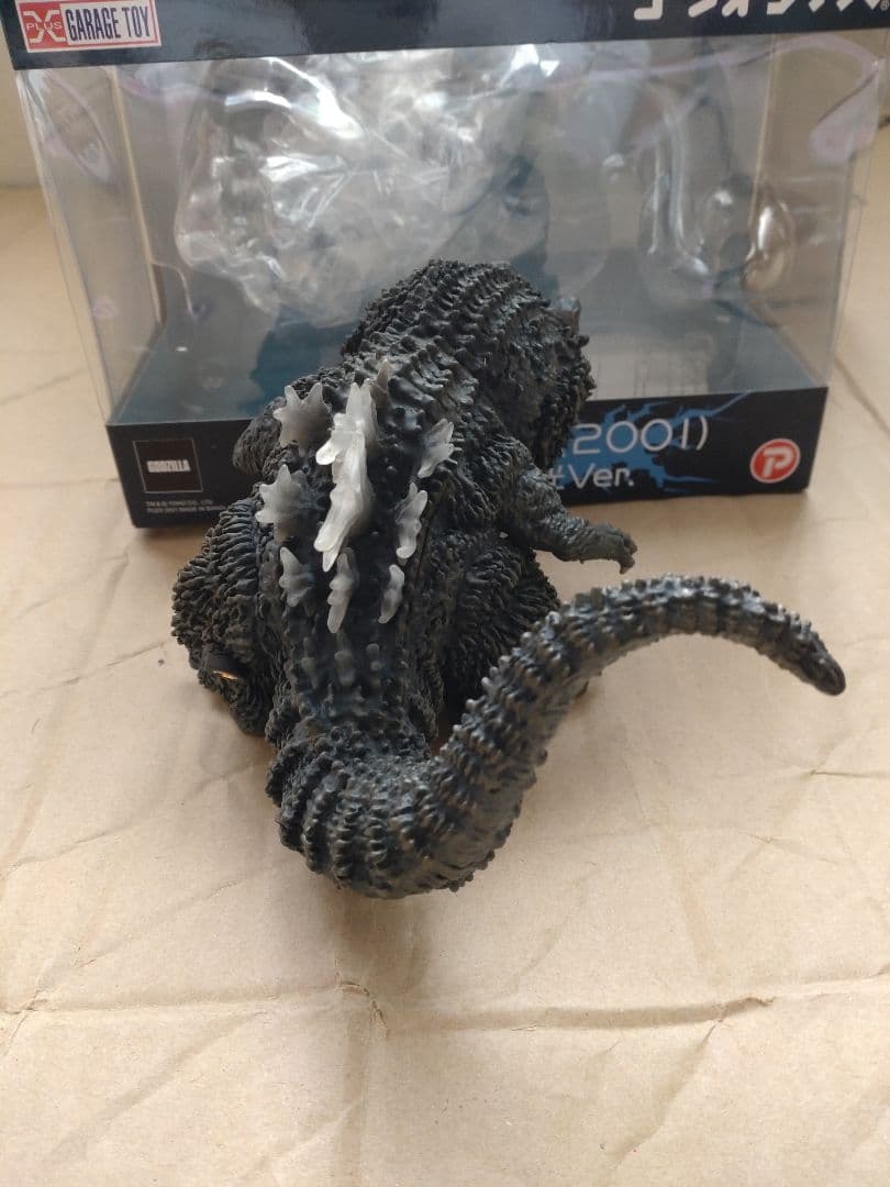 デフォリアル　ゴジラ（2001）発光Ver. 限定版