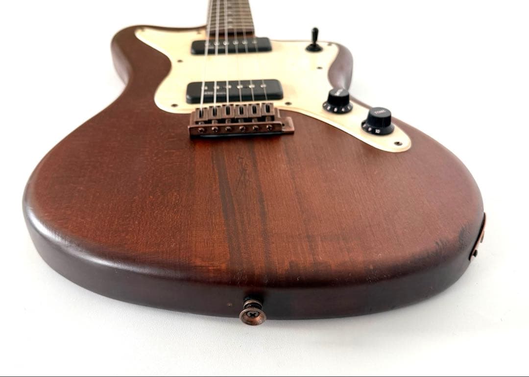 AXL AZ-820 エレキギター