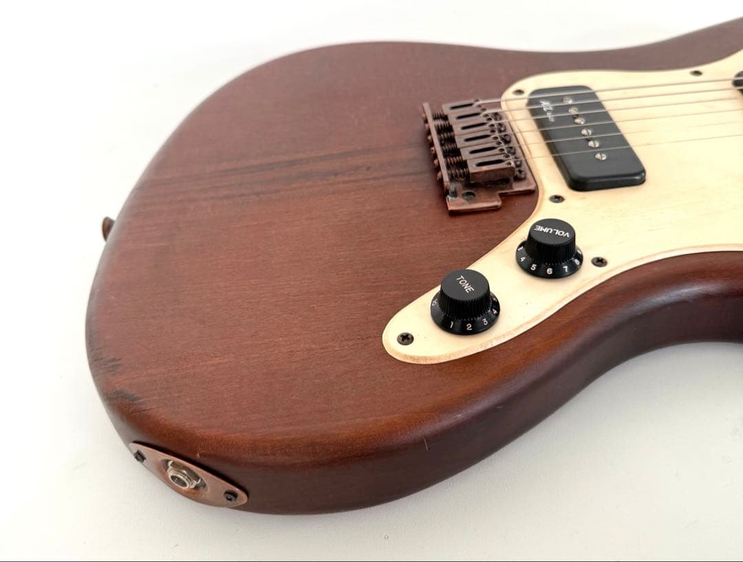 AXL AZ-820 エレキギター