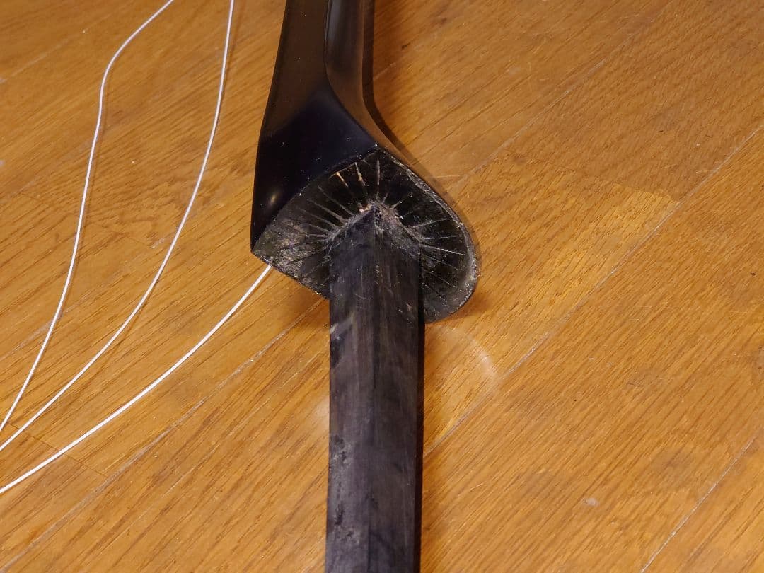 真壁型三線　黒木（カミゲン、真黒）　本皮1枚張