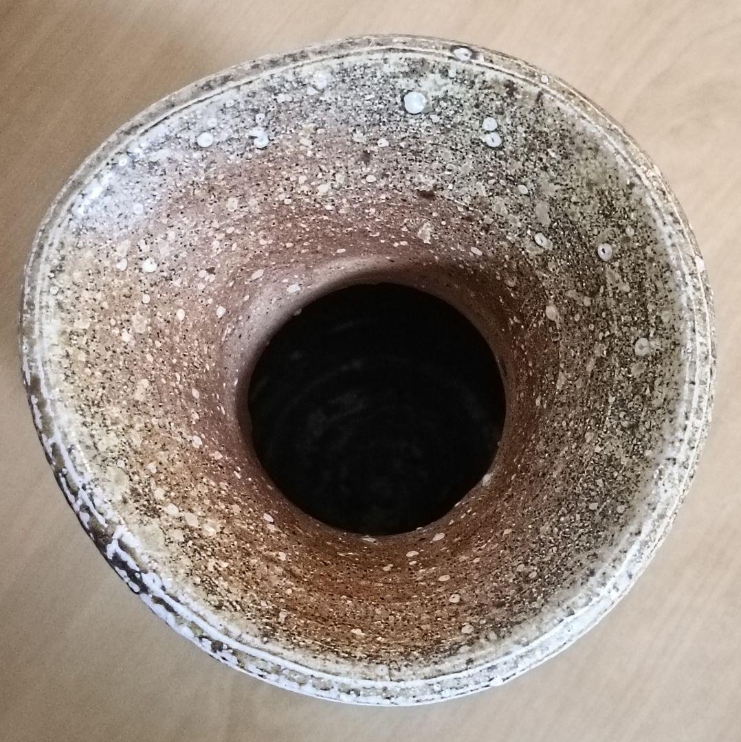 四代 高橋楽斎作 信楽耳付花入　共箱共布栞付　楽斎 高橋光夫