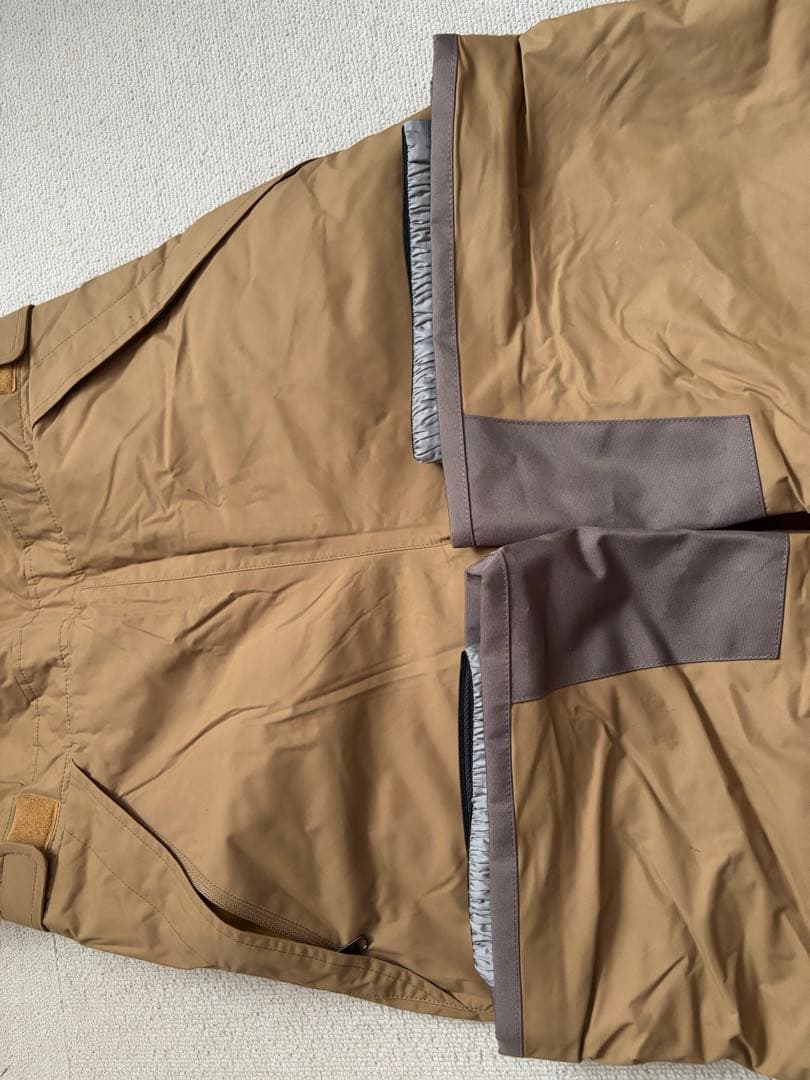 THE NORTH FACE スノーボードウェア 子ども用 ベージュ　男女兼用