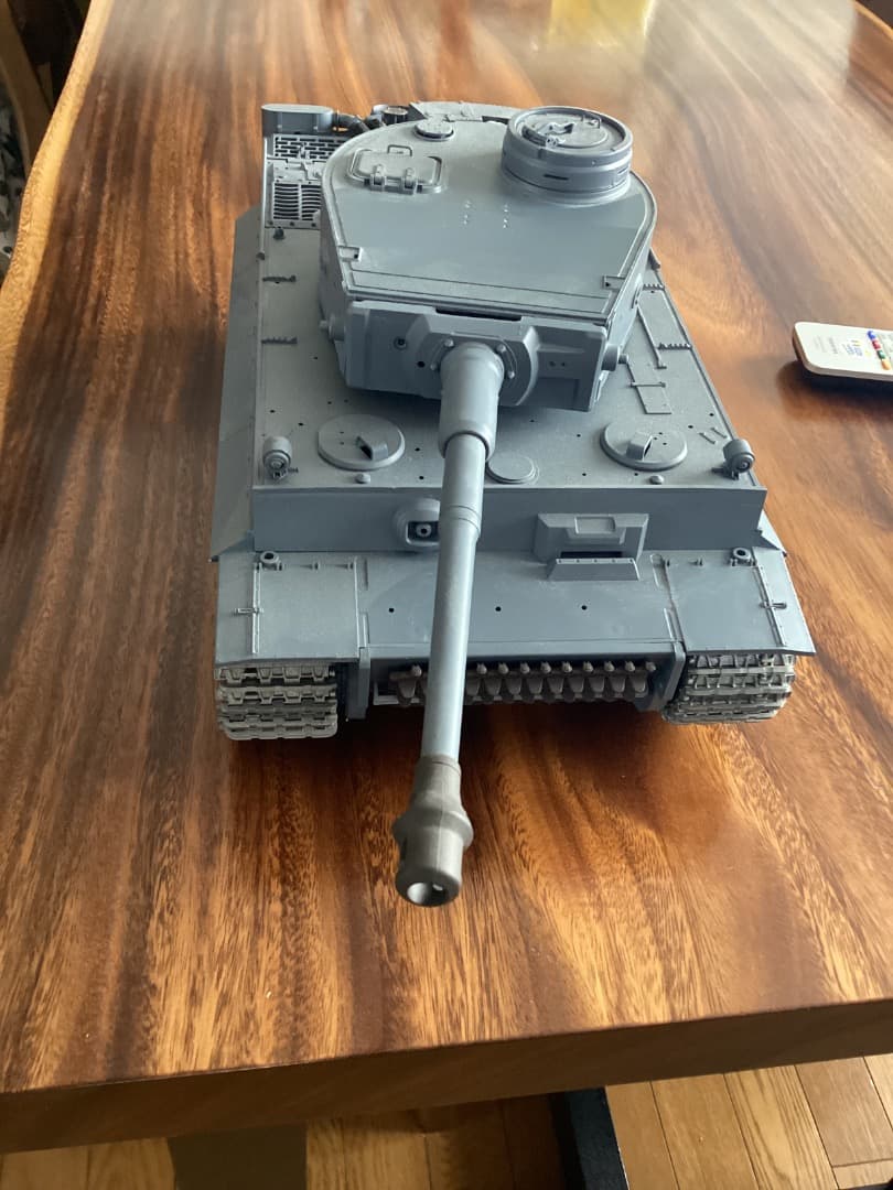 ラジコン戦車　ヘンロン　1/16 タイガーⅠ型　金属キャタ