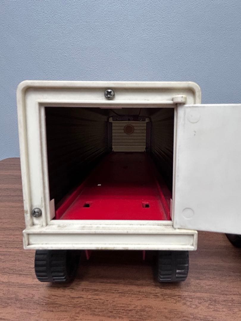 ヤマザキトラック　ブリキのトラック　ヤマザキパン レトロ　ブリキのオモチャ