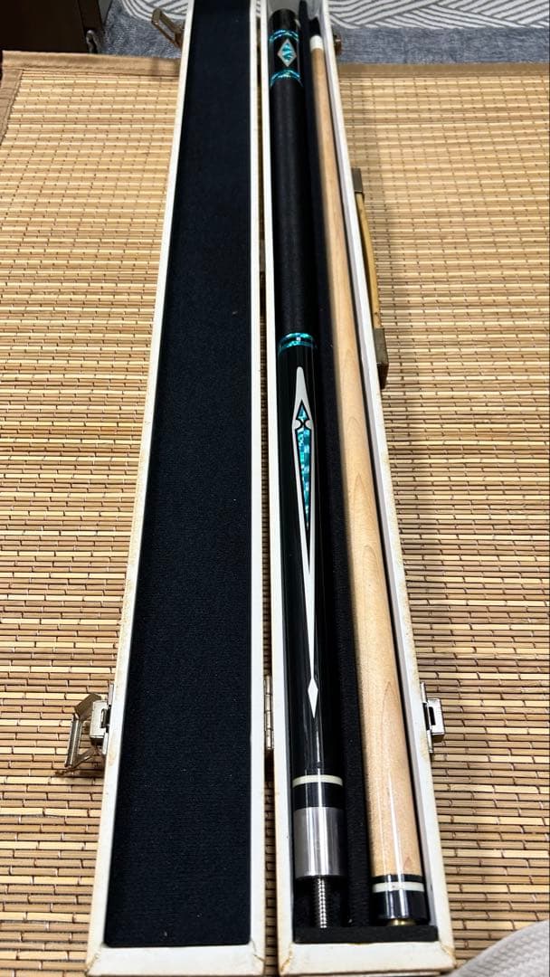 ラウンドワン　ビリヤード　2本セット