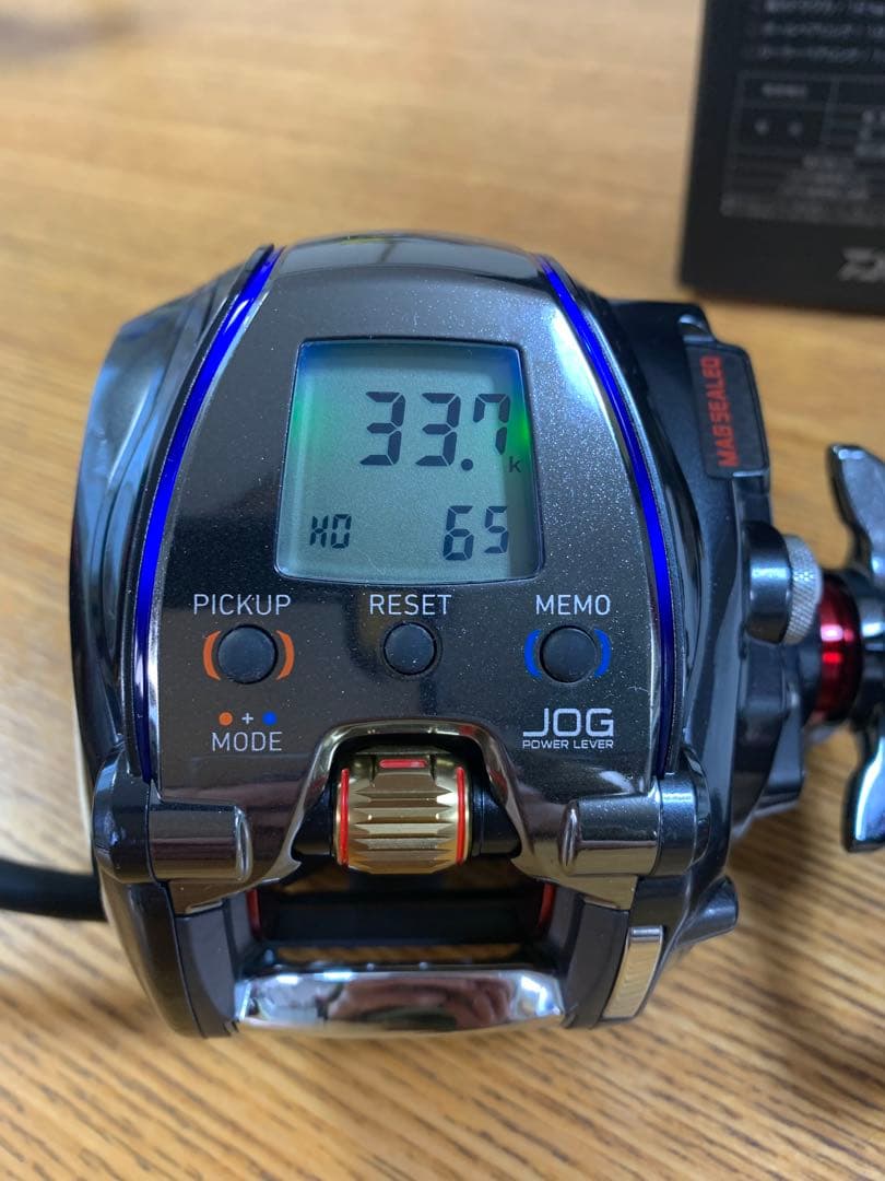 DAIWA 18SEABORG 300J 電動リール（右巻き）
