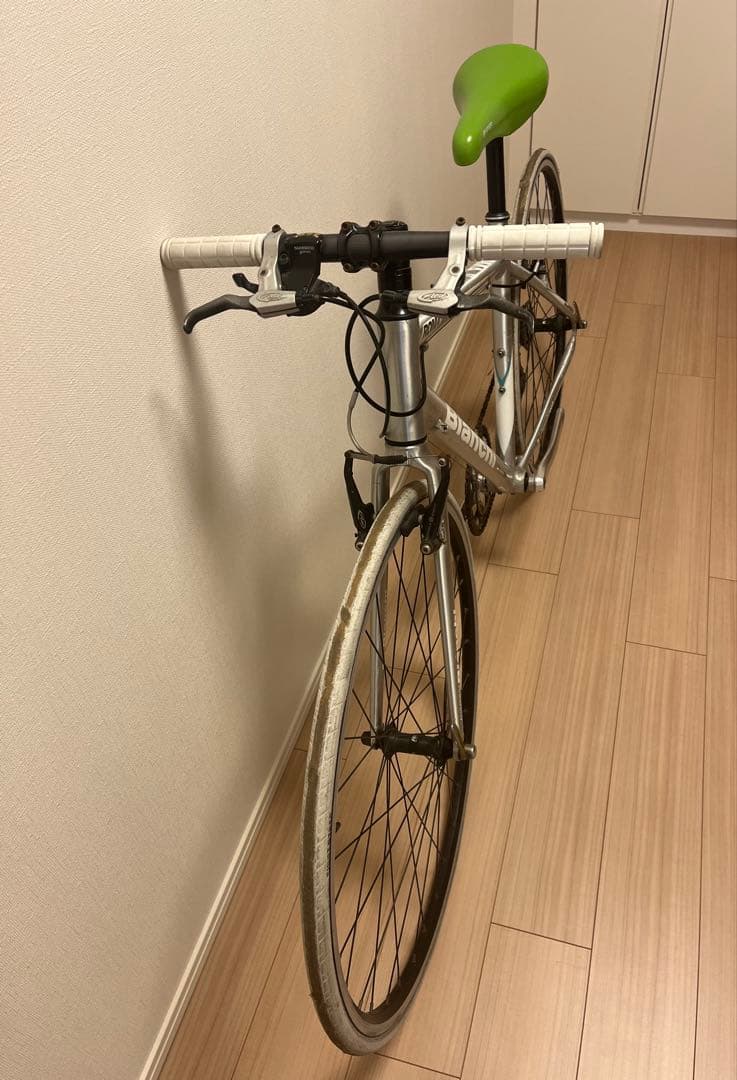 Bianchi ROMA2 クロスバイク シルバー【引渡し】