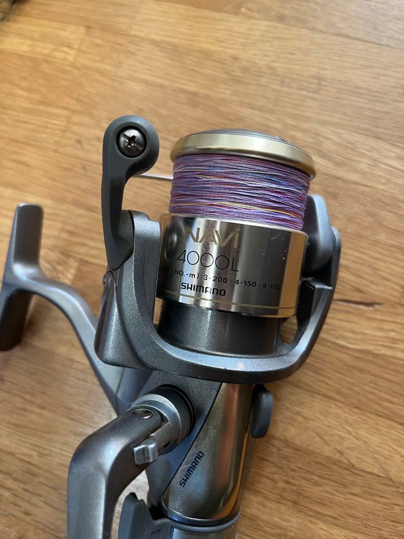 MAVI4000L シマノ　リール