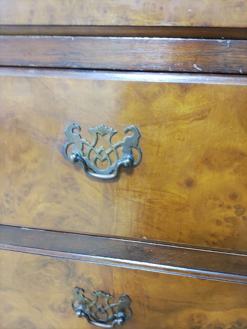 イギリス　アンティーク ライティングビューロー　ウォールナット猫脚