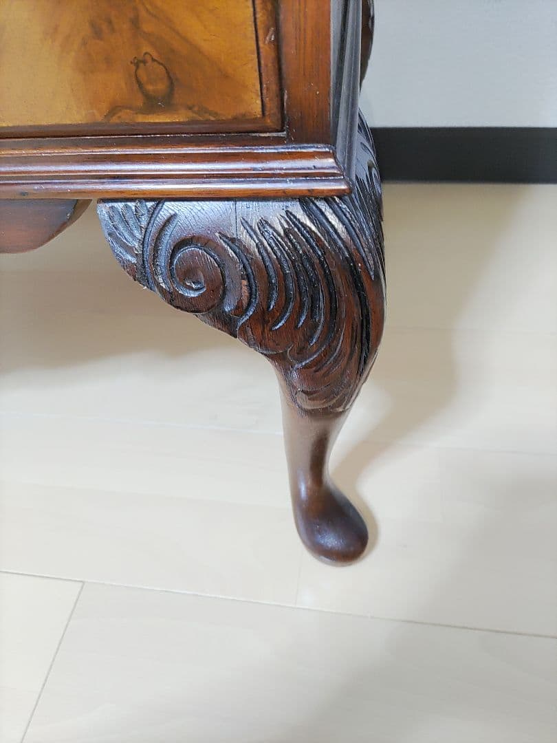 イギリス　アンティーク ライティングビューロー　ウォールナット猫脚