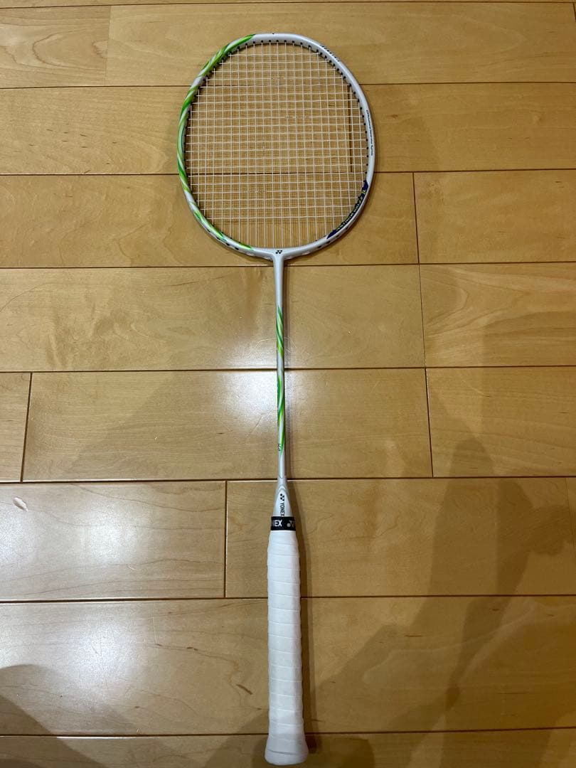 ヨネックス　アストロクス100ZZ VA 4UG5