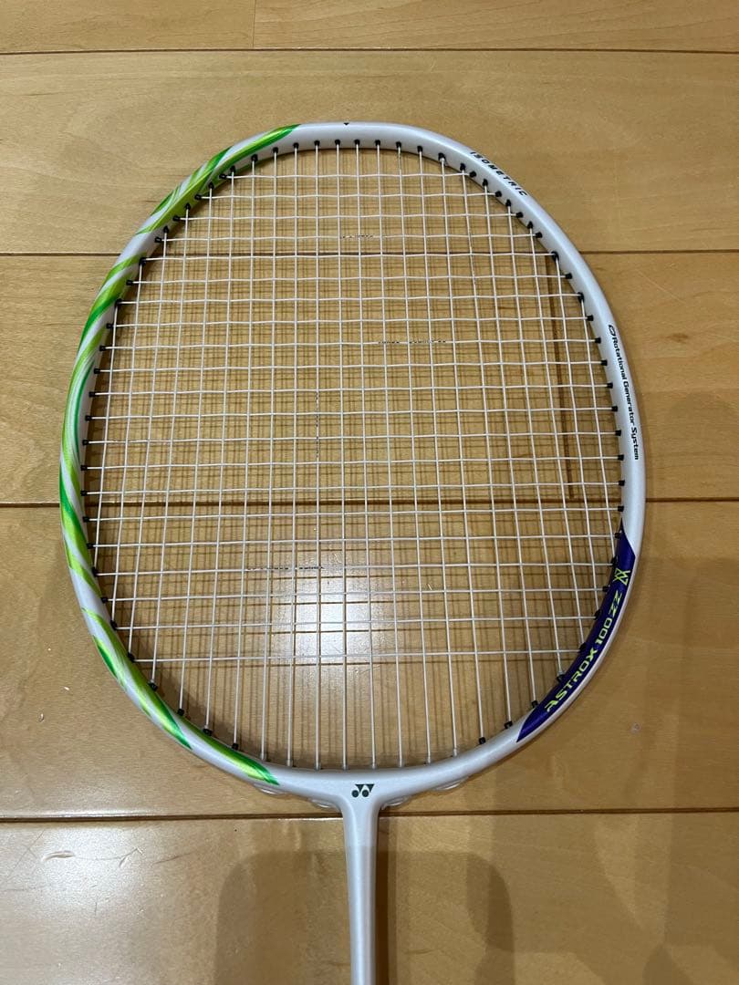 ヨネックス　アストロクス100ZZ VA 4UG5