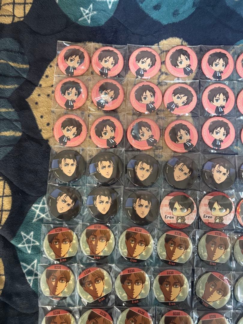 進撃の巨人 エレン 缶バッジ 66個 まとめ売り