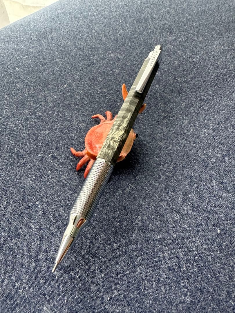 ラダイト　エバードロー　laddite EVERDRAW ピンバッチ付き