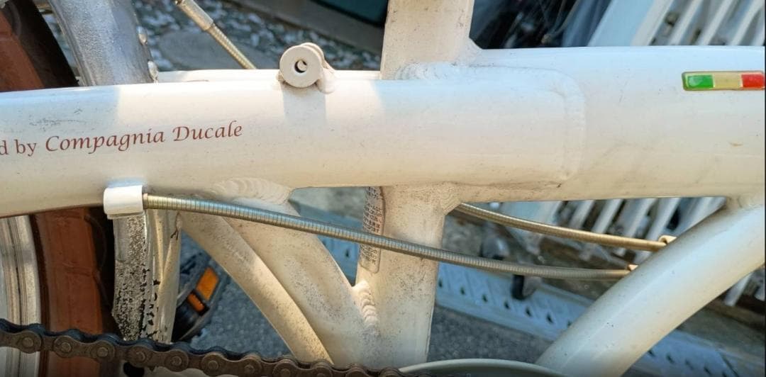 FIAT　折り畳み自転車　7段変速機　白色