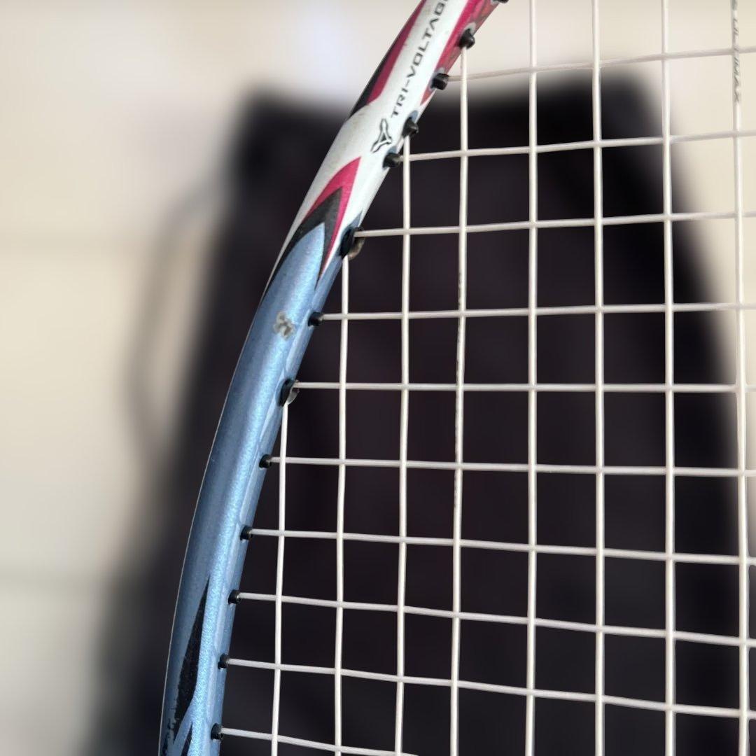 ヨネックス　VOLTRIC 30 バドミントンラケット 専用ケース付き