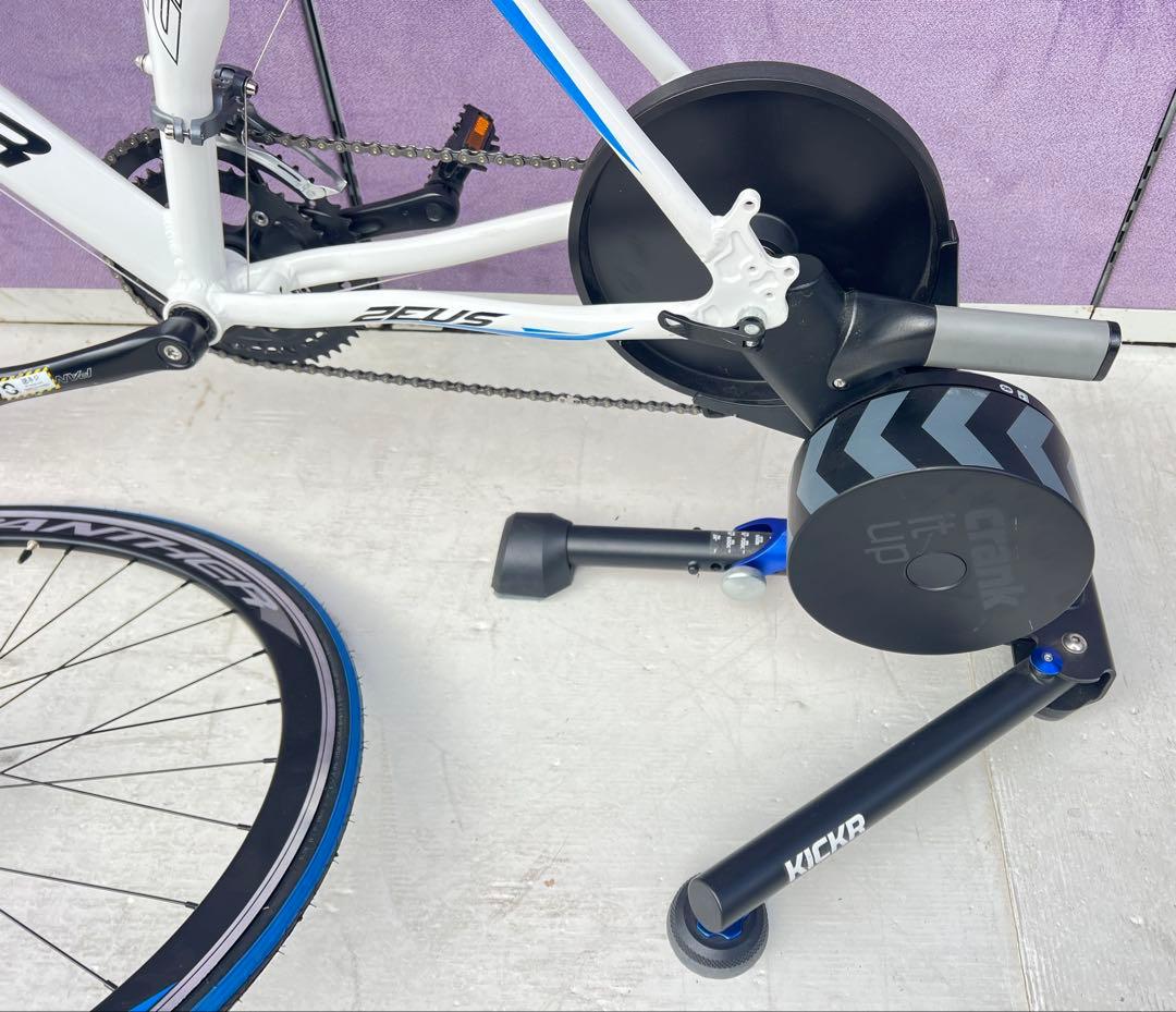 Wahoo KICKR SNAP 屋内バイクトレーナーPANTHER Zeus