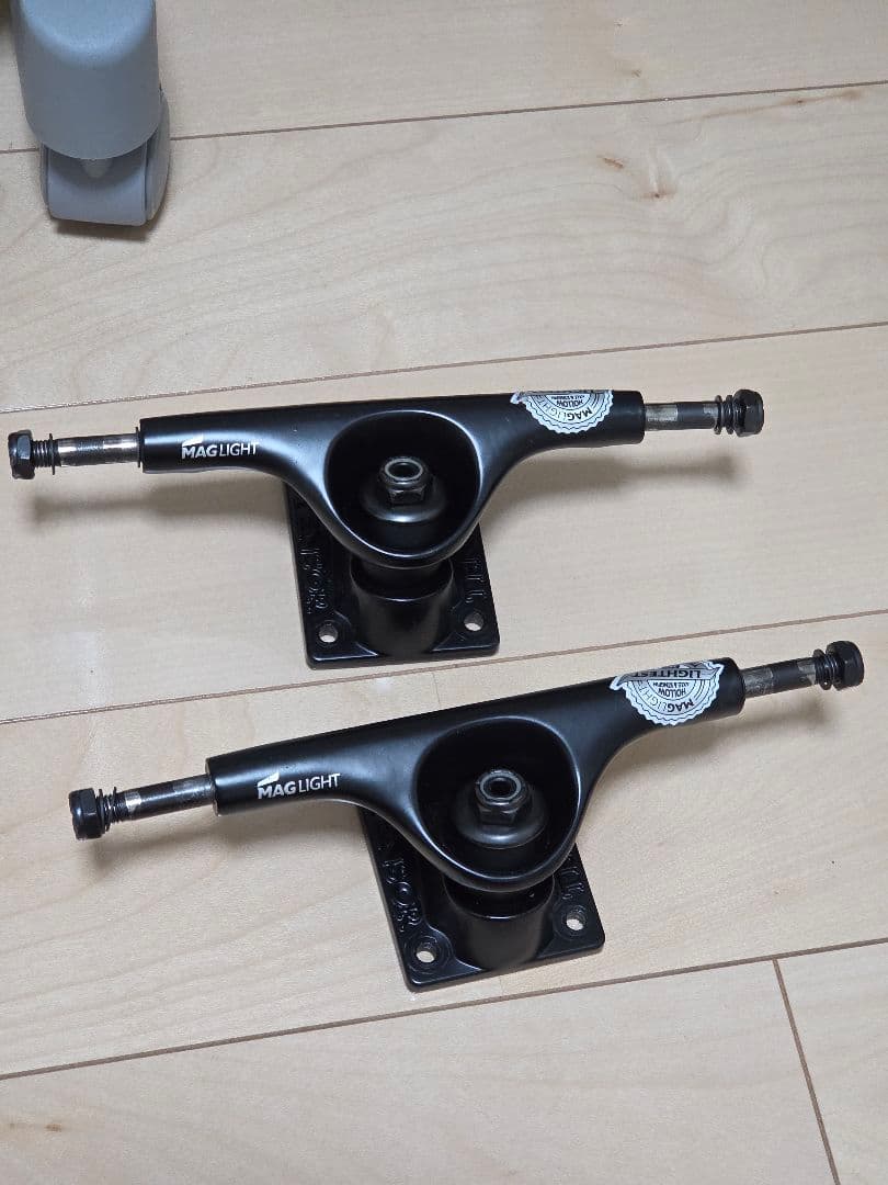 TENSOR TRUCKテンサートラックMAG LIGHT5.5 LO ブラック