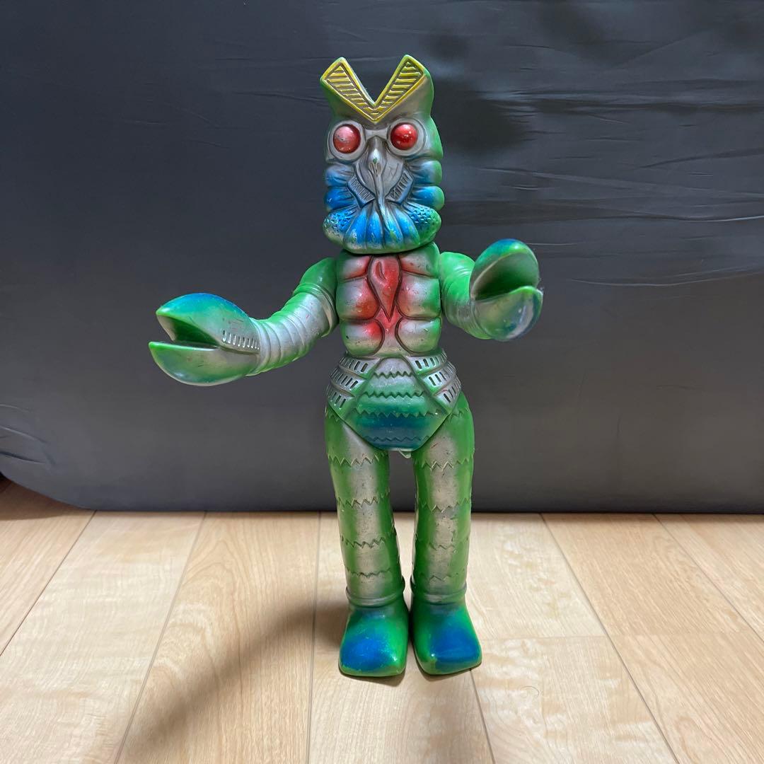 ブルマァク　ジャイアントバルタン星人　ソフビ！