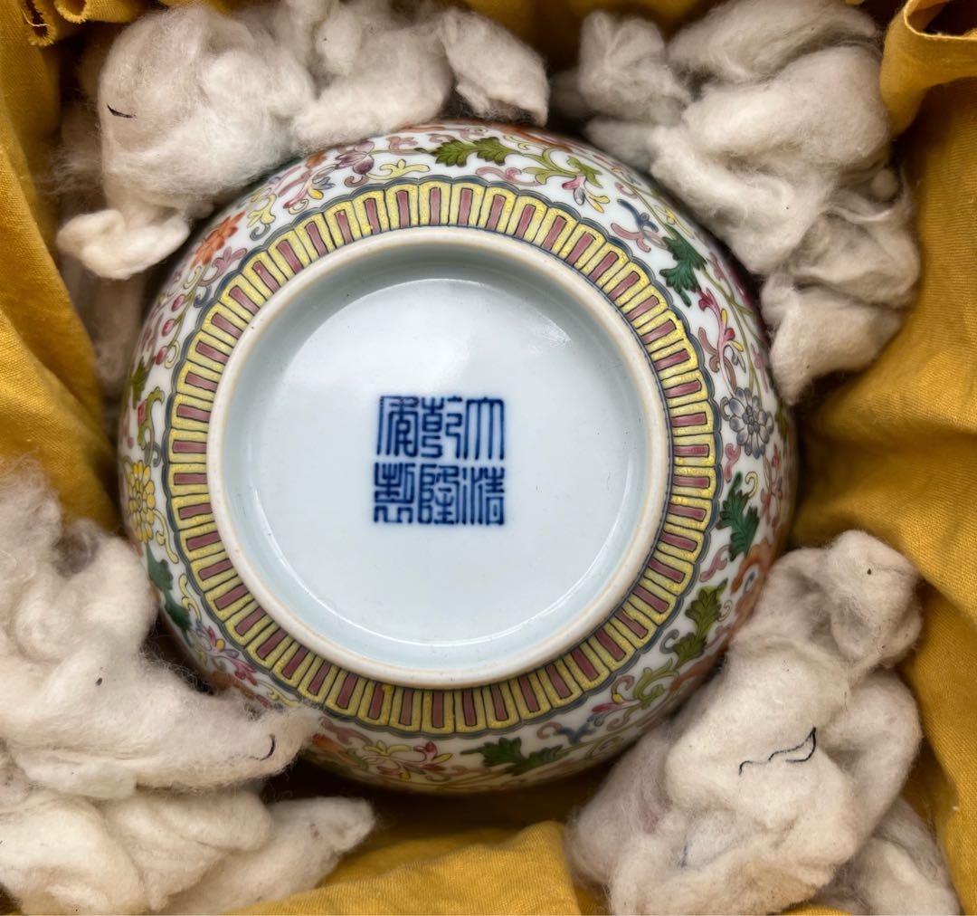 中国美術 古玩 大清乾隆年製 獅子紋様椀 木箱付き